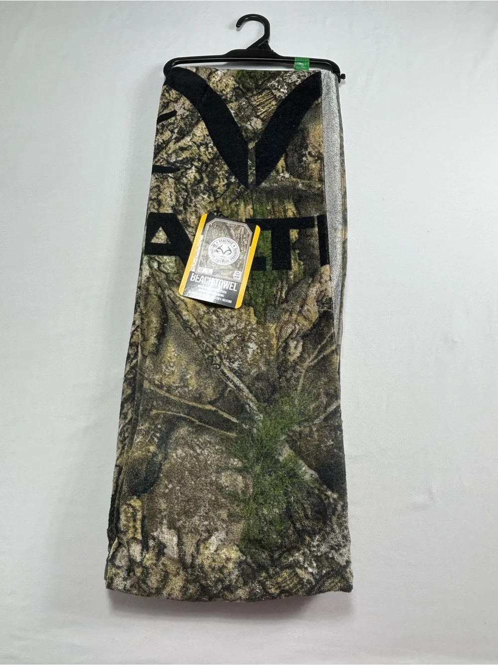 Realtree Camo Beach Towel - Green/Brown Camo